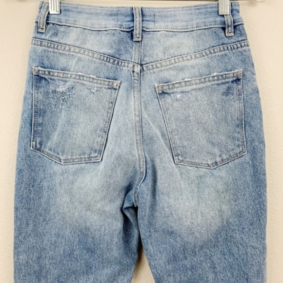 DL1961 Wallace High Rise Cropped Flare Jeans - Picture 5 of 8